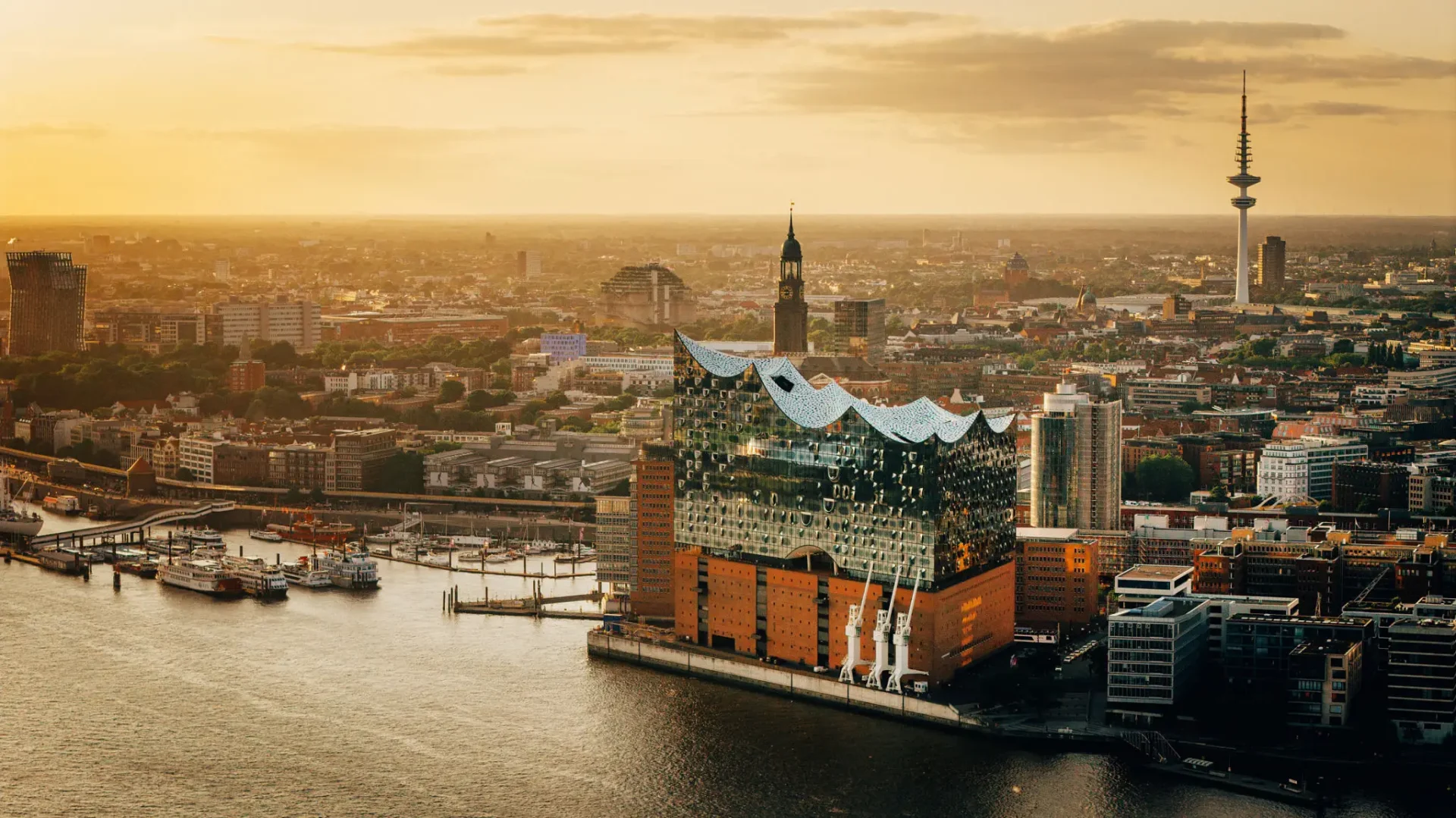 Elbphilharmonie and cityscape during golden hour